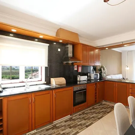 Daire T4-sea View By Nazpina *